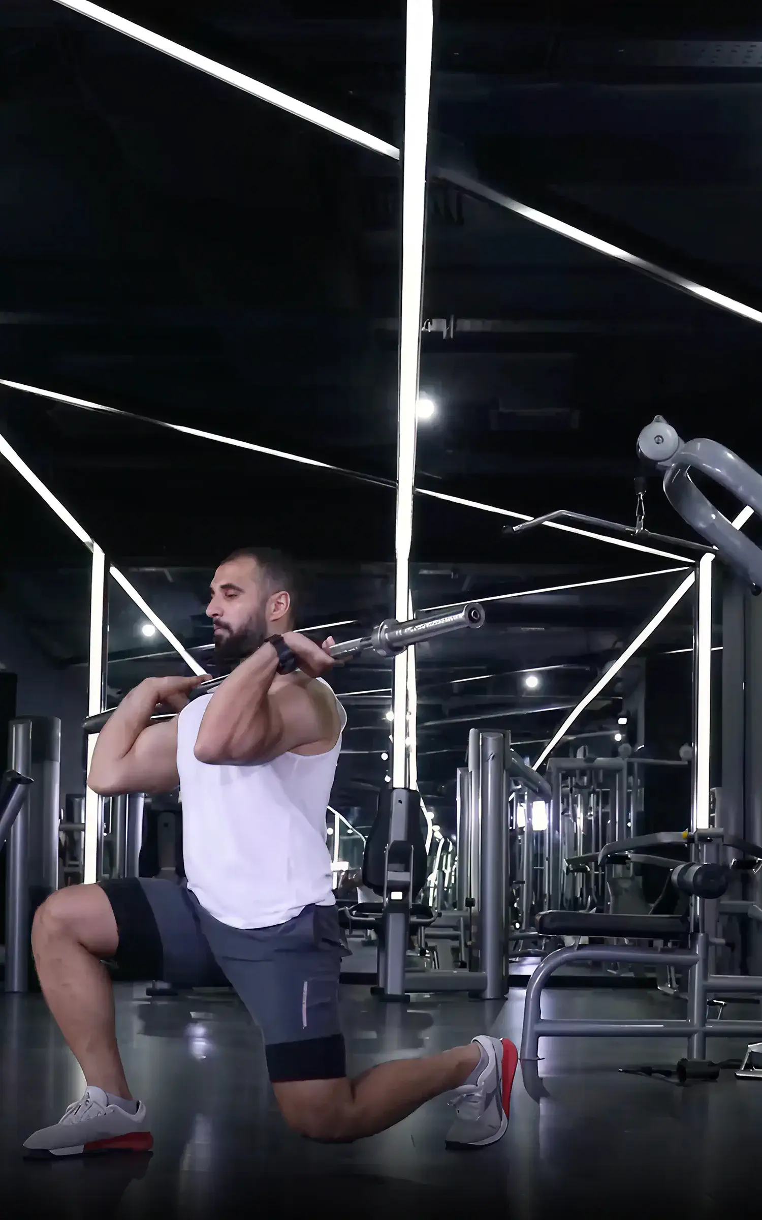 Walking Lunges To Barbell Shoulder Press
